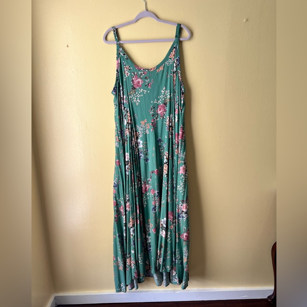 NWOT 3X Torrid maxi dress